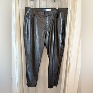 Old Navy Women's Black High-Rise Straight Faux-Leather Pants Size 18